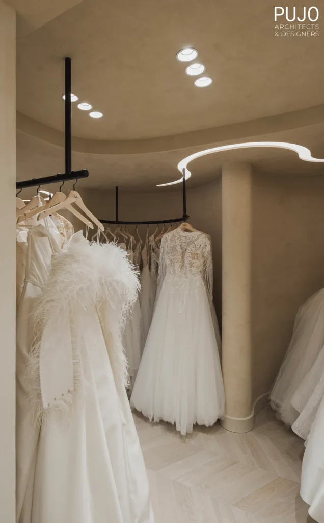 05-pujo-architects-and-designers-portfolio-bella-bridal-serbia-interior-racks