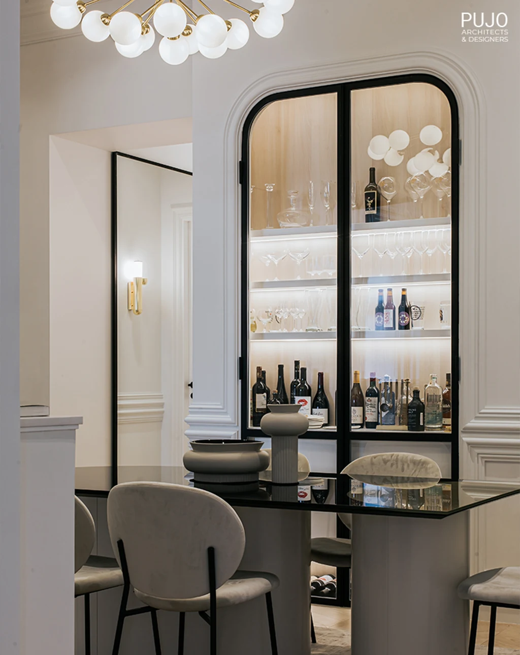 12-pujo-architects-and-designers-portfolio-belgrade-knez-mihailova-interior-kitchen-pantry